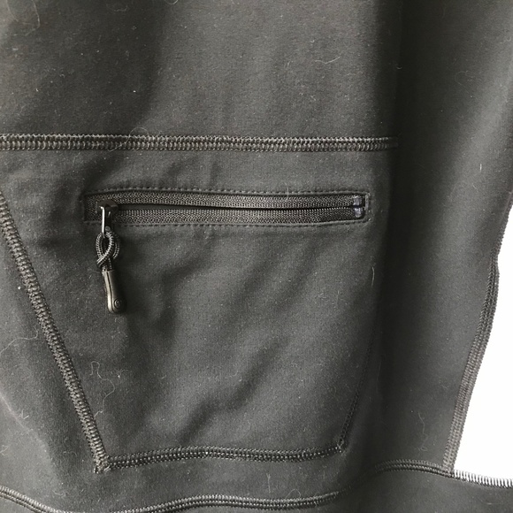 Lululemon half-zip top - Picture 4 of 5